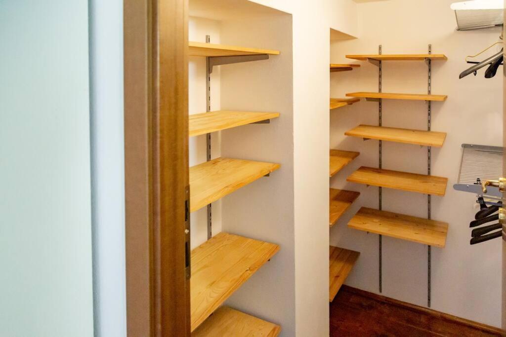 Appartement 2 Min Da Porta Genova - Elegante Bilocale à Milan Extérieur photo