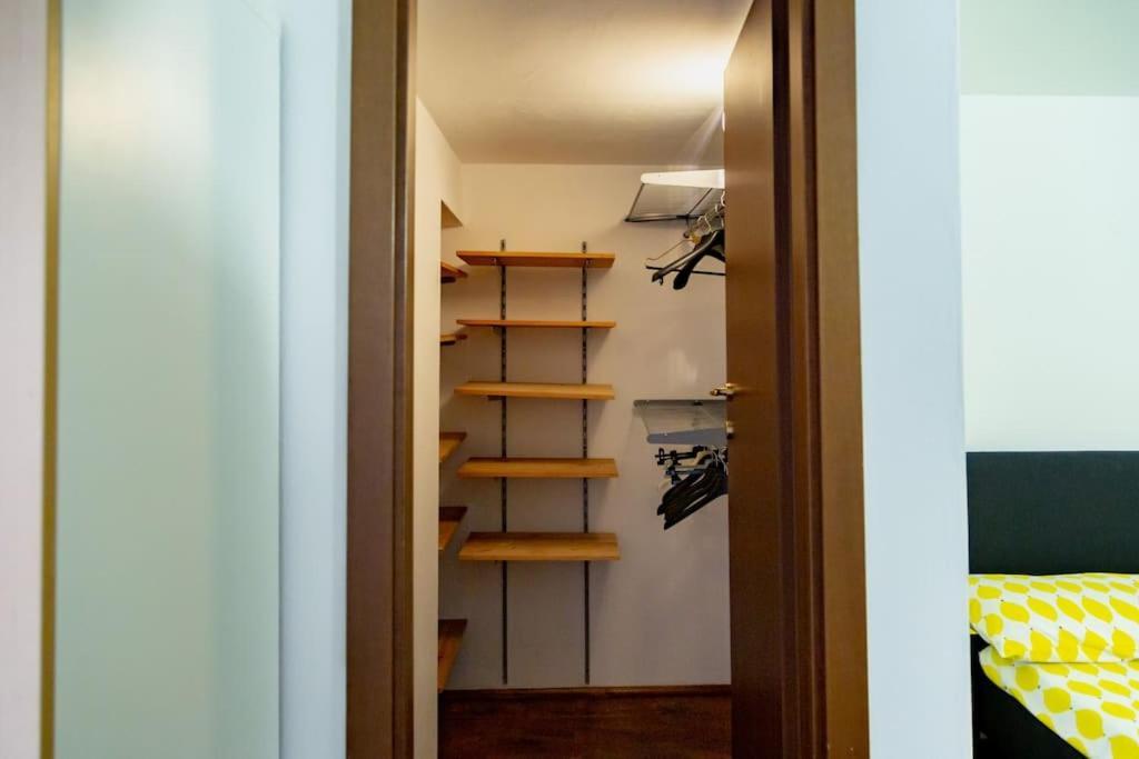 Appartement 2 Min Da Porta Genova - Elegante Bilocale à Milan Extérieur photo