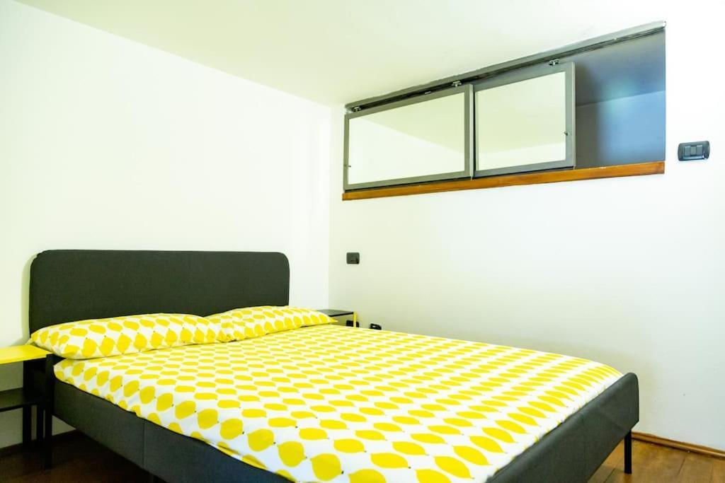 Appartement 2 Min Da Porta Genova - Elegante Bilocale à Milan Extérieur photo
